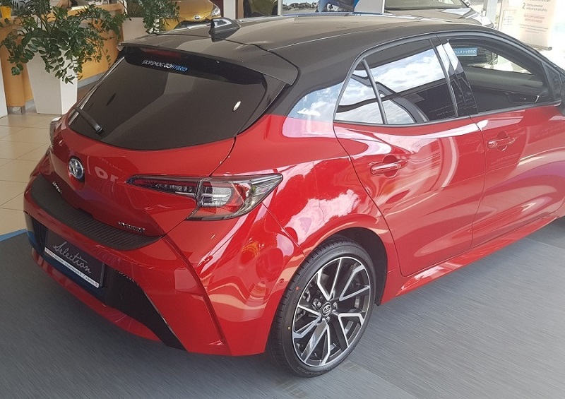 Toyota Corolla lökhárítóvédő, 5 ajtós 2019-